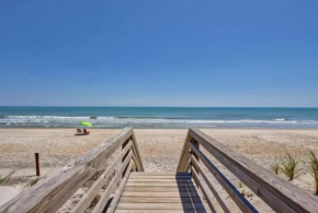 Bombastic Home - Steps to Beach - GameRm - Hot Tub - Pet Friendly